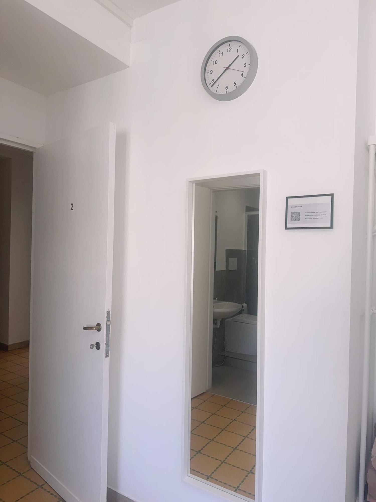 Lisa House Hostel Rome Exterior photo